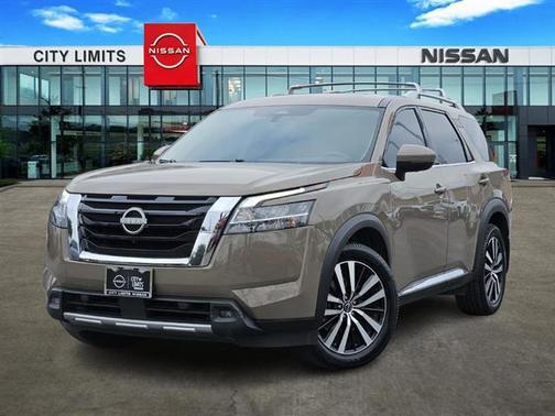 2023 Nissan Pathfinder Platinum FWD