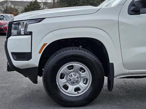 2025 Nissan Frontier S