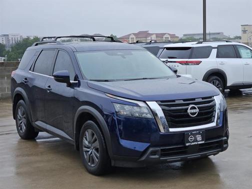 Deep Ocean Blue Pearl 2024 Nissan Pathfinder SV FWD