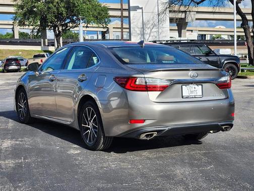 Atomic Silver 2017 Lexus ES 350 Base