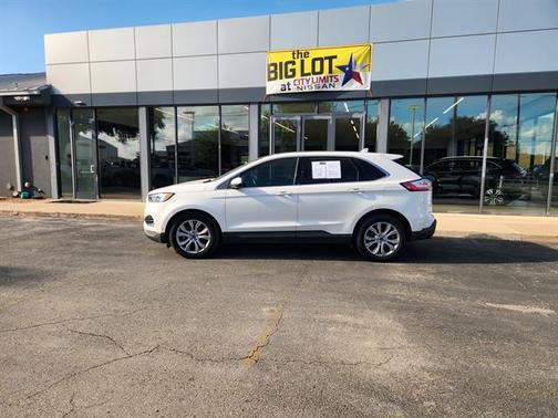 White Platinum Metallic Tri-Coat 2019 Ford Edge Titanium