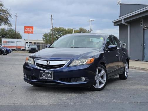 2013 Acura ILX 2.0L w/Premium Package