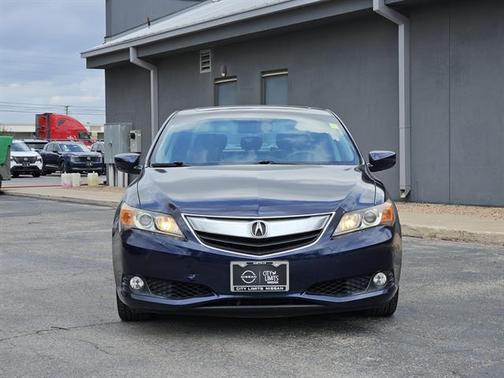 2013 Acura ILX 2.0L w/Premium Package