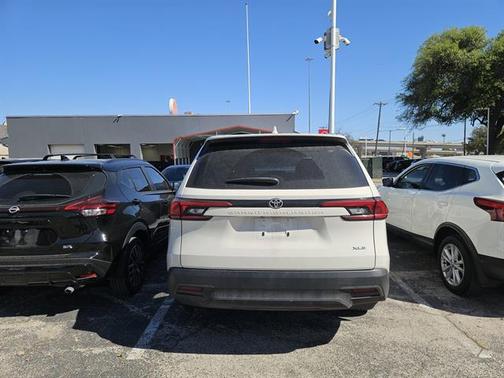 2024 Toyota Grand Highlander XLE