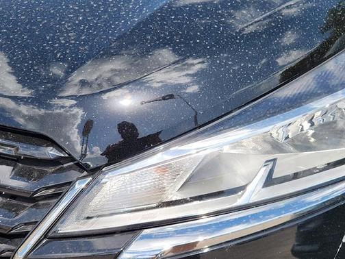 Super Black 2023 Nissan Kicks SV