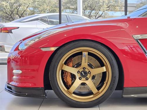 2014 Nissan GT-R Premium