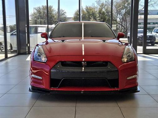 2014 Nissan GT-R Premium