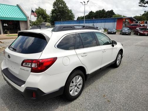 2018 Subaru Outback 2.5i Premium