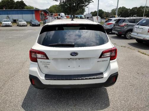 2018 Subaru Outback 2.5i Premium