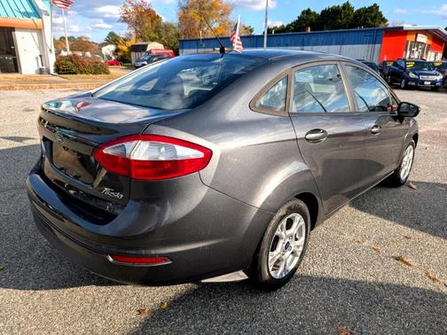 2015 Ford Fiesta SE