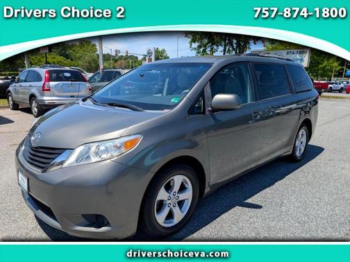 2011 Toyota Sienna LE