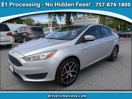 Silver 2016 Ford Focus SE