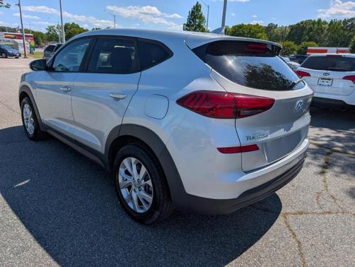 Silver 2019 Hyundai TUCSON SE