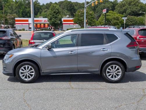 Gray 2018 Nissan Rogue SV