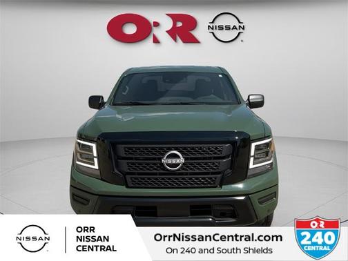 2024 Nissan Titan SV