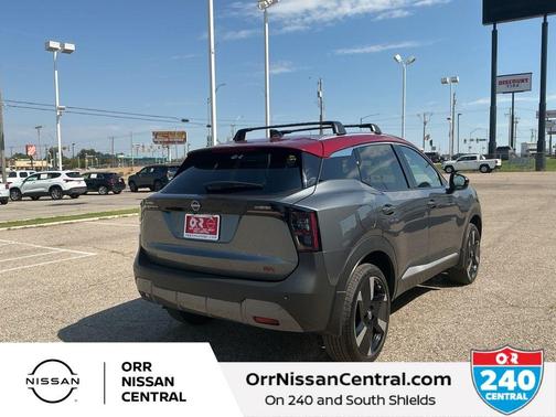 2t Gun Red Roof 2026 Nissan Kicks SR