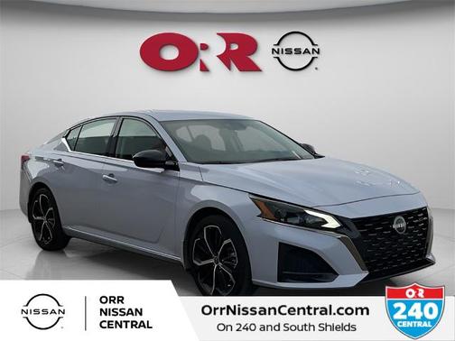 2025 Nissan Altima SR