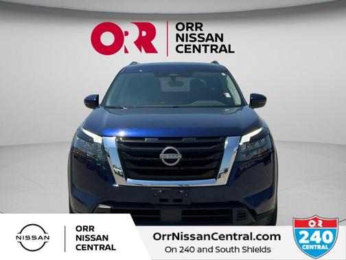 Deep Ocean Blue 2025 Nissan Pathfinder SV