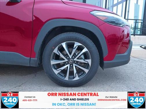 2024 Toyota Corolla Cross XLE