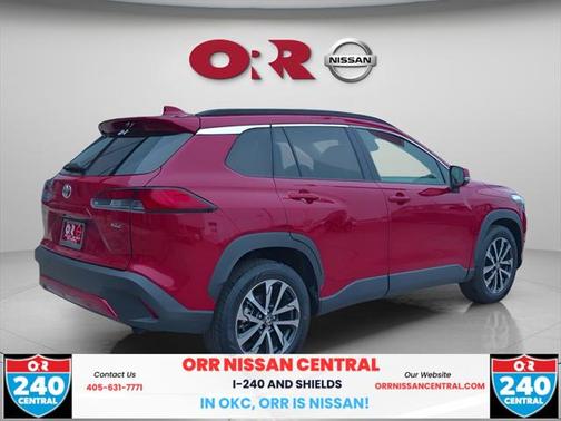 2024 Toyota Corolla Cross XLE