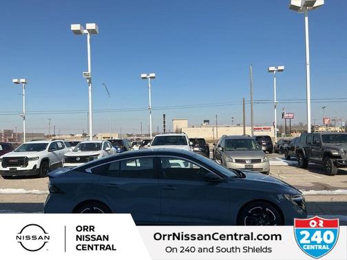 2t Gry Blk Roof 2026 Nissan Sentra SR