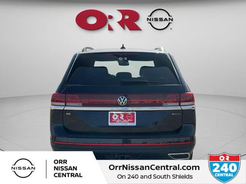Deep Black Pearl Effect 2025 Volkswagen Atlas 2.0T SE