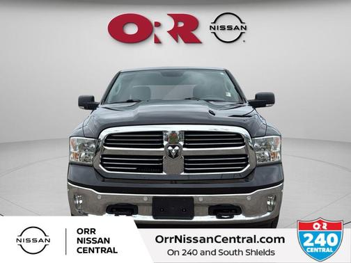Brilliant Black Crystal Pearlcoat 2017 RAM 1500 Big Horn