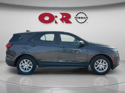 Iron Gray 2022 Chevrolet Equinox LS