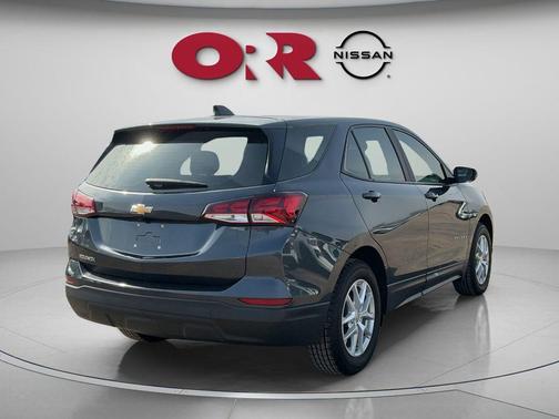 Iron Gray 2022 Chevrolet Equinox LS