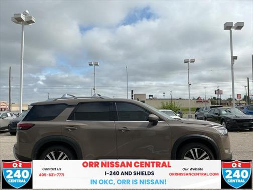 2024 Nissan Pathfinder Platinum FWD