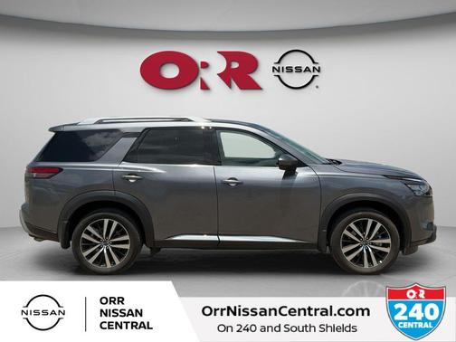 Gun Metallic 2025 Nissan Pathfinder Platinum