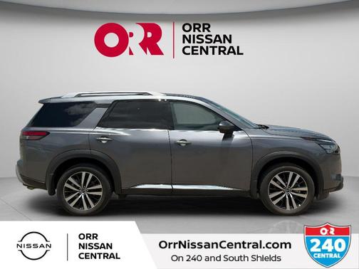Gun Metallic 2025 Nissan Pathfinder Platinum