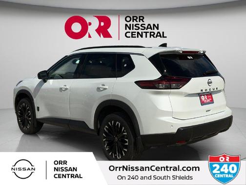 White Pearl 2027 Nissan Rogue