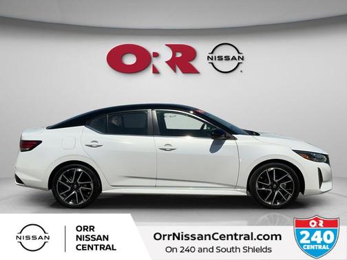 White 2025 Nissan Sentra SR