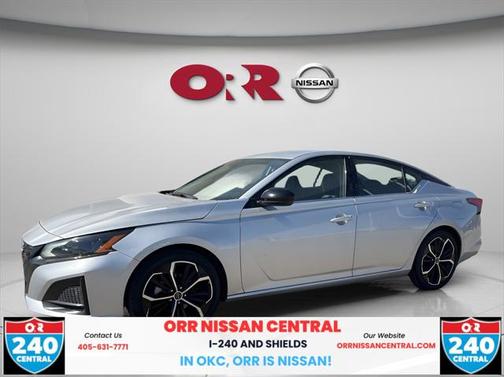 2023 Nissan Altima SR FWD