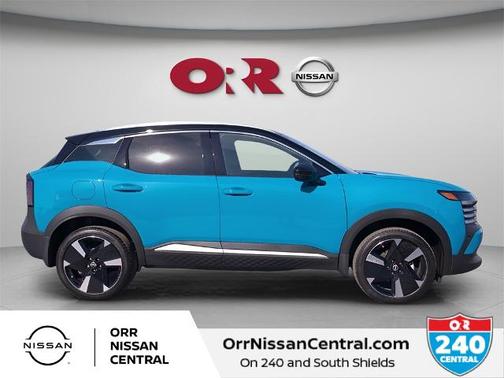 2025 Nissan Kicks SR