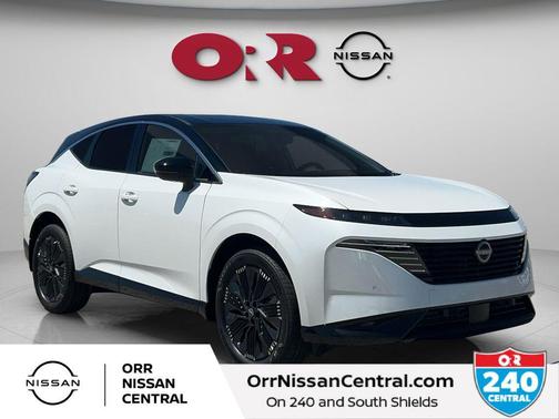 White / Black 2026 Nissan Murano Platinum