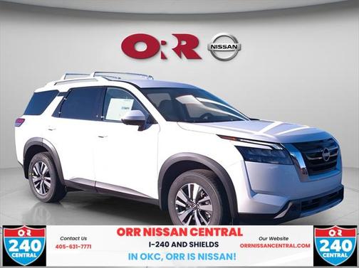 2025 Nissan Pathfinder SL FWD