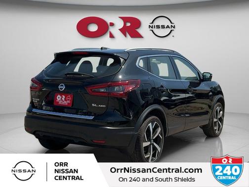 Magnetic Black 2022 Nissan Rogue Sport SL