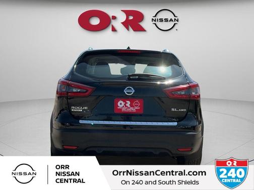 Magnetic Black 2022 Nissan Rogue Sport SL