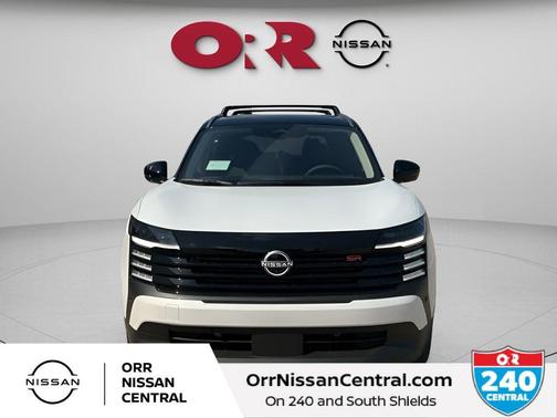 2t Wht Blk Roof 2026 Nissan Kicks SR