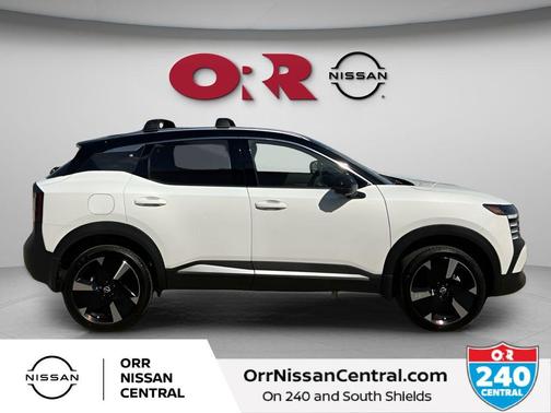 2t Wht Blk Roof 2026 Nissan Kicks SR