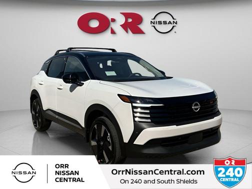 2t Wht Blk Roof 2026 Nissan Kicks SR