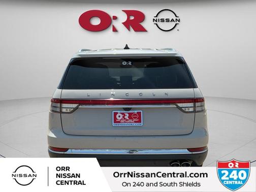 Pearl Metallic 2023 Lincoln Aviator Reserve RWD