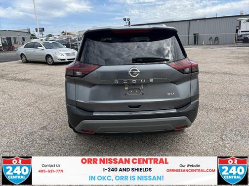 2021 Nissan Rogue SV