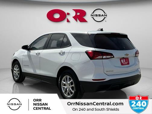 Summit White 2022 Chevrolet Equinox LS