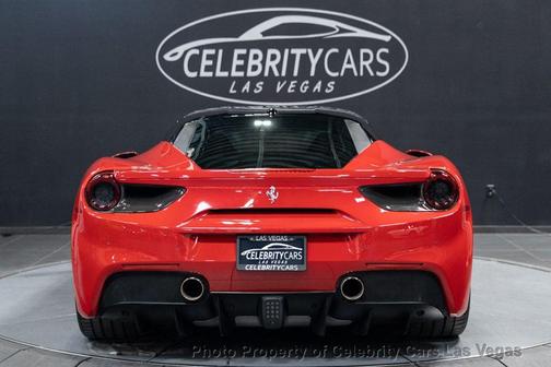 2016 Ferrari 488 GTB 2dr Coupe
