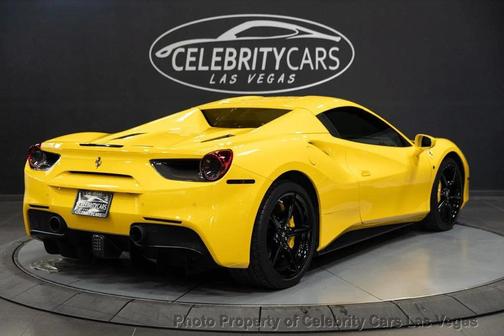 2017 Ferrari 488 Spider Base