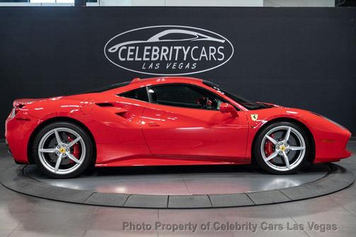 2016 Ferrari 488 GTB 2dr Coupe