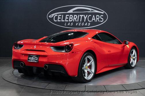 2016 Ferrari 488 GTB 2dr Coupe